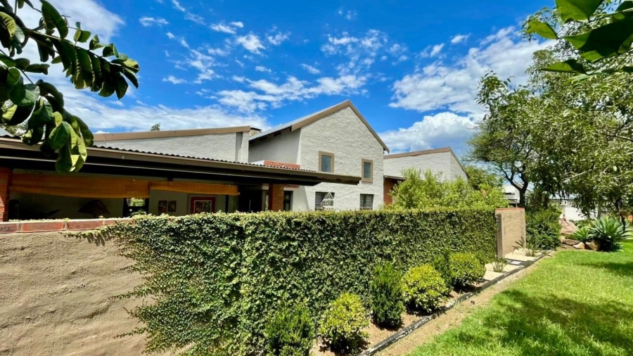 2 Bedroom Property for Sale in Waterval East North West